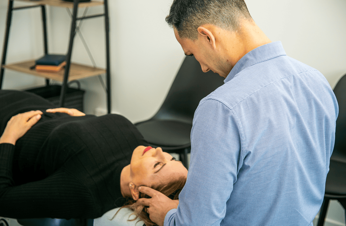 Geelong Chiropractor using manual therapy to the head and neck